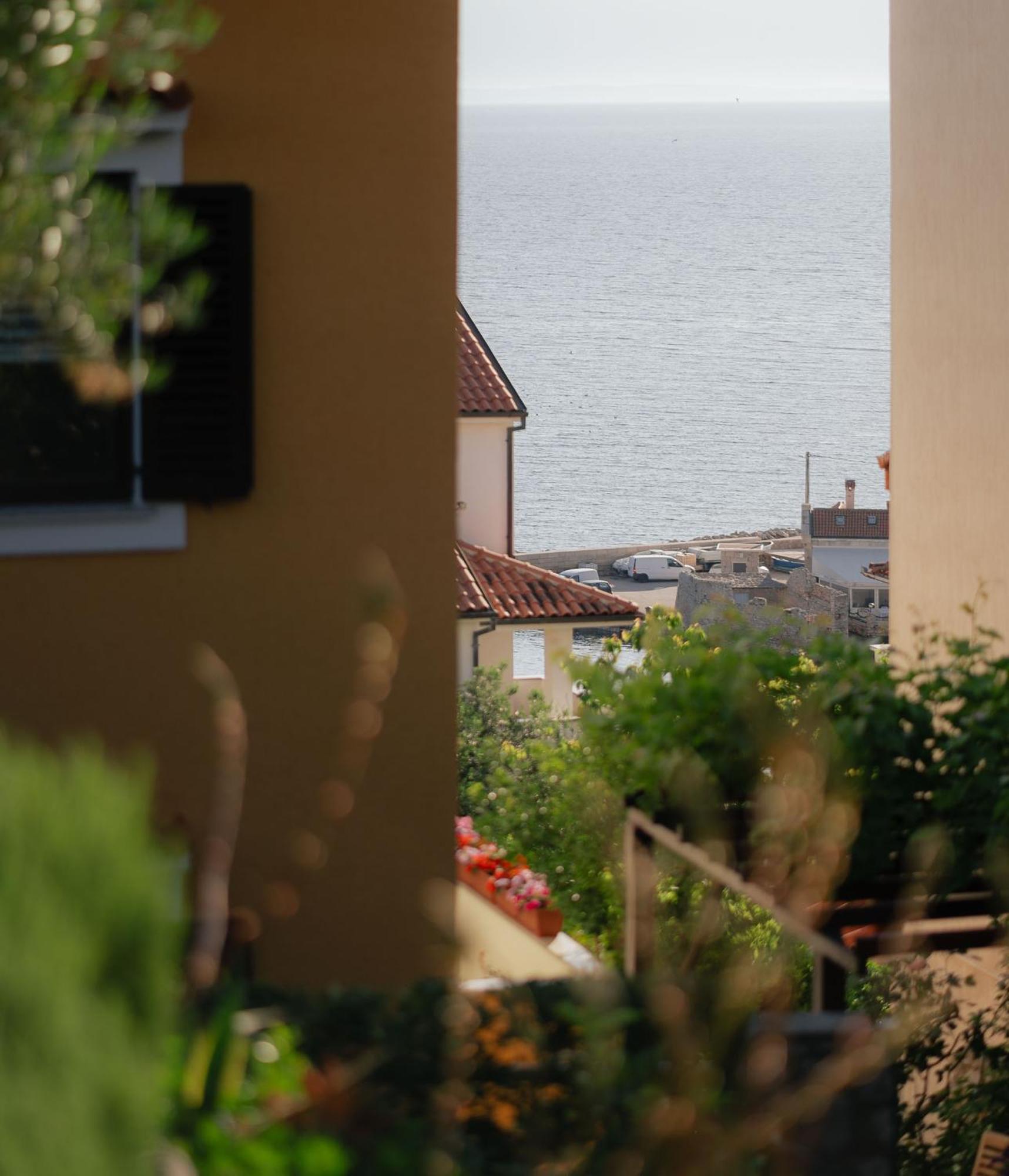 Apartments Suncica Mali Losinj Bagian luar foto