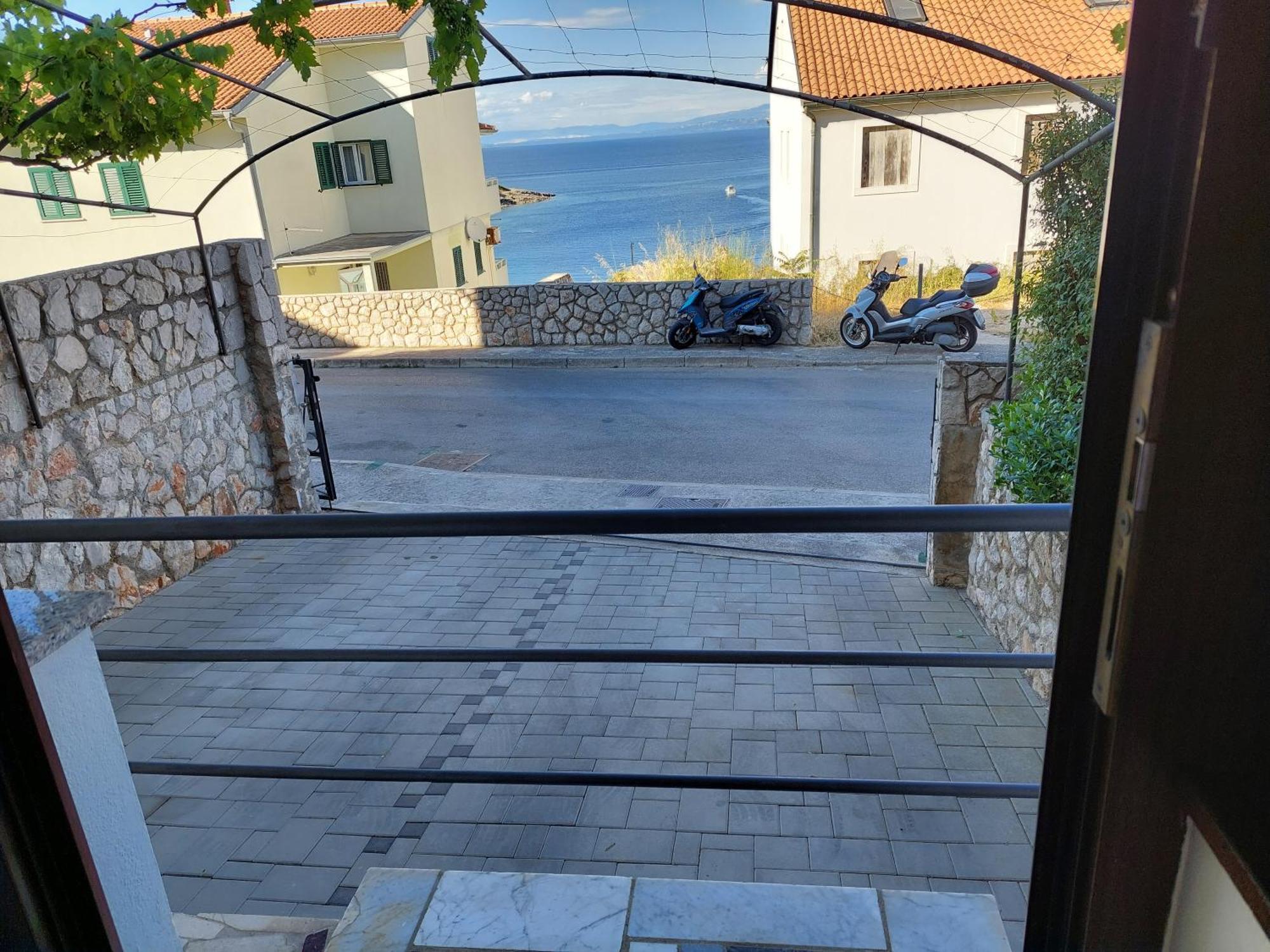 Apartments Suncica Mali Losinj Bagian luar foto