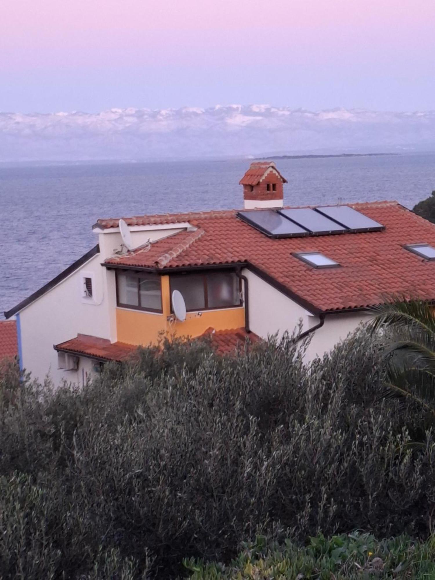 Apartments Suncica Mali Losinj Bagian luar foto